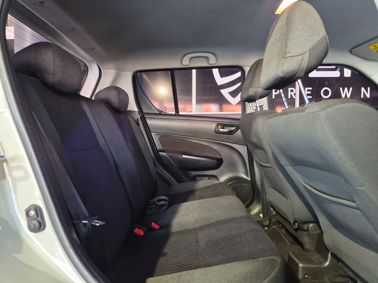 2018 Suzuki Swift image 15