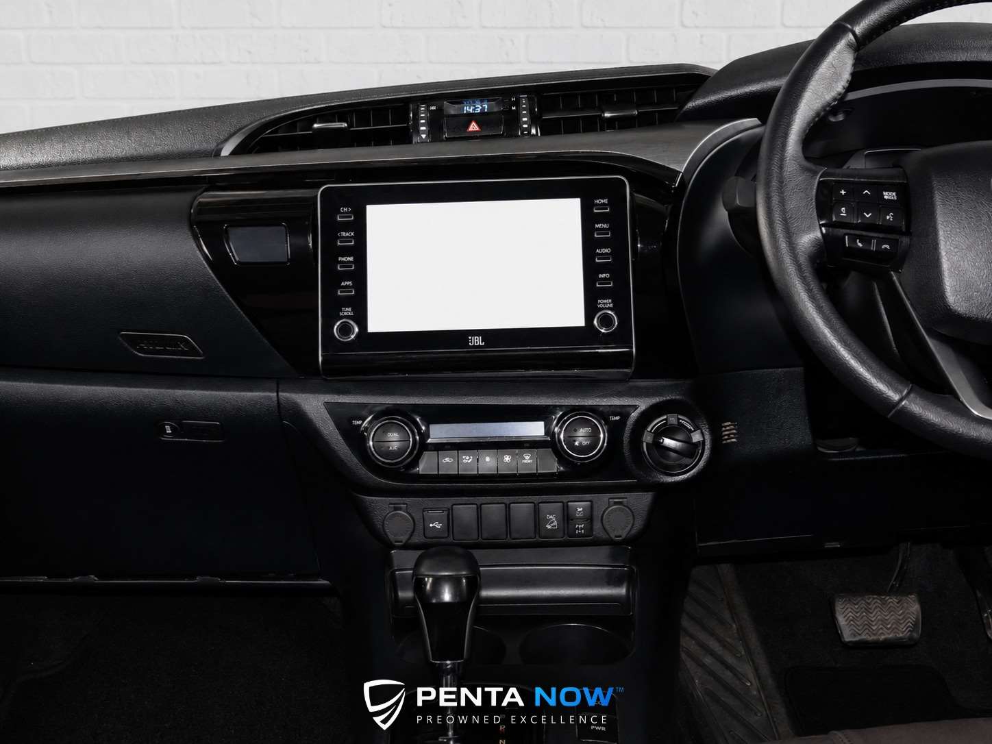 2024 Toyota Hilux image 13