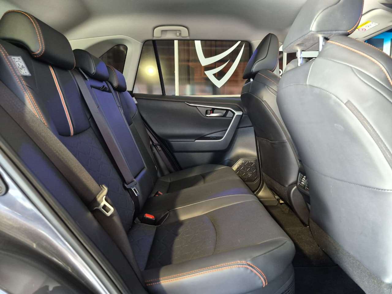 2023 Toyota Rav 4 image 14