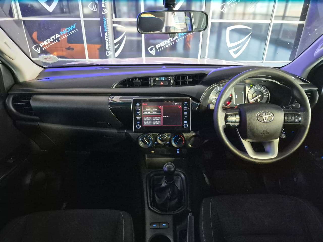 2022 Toyota Hilux image 7