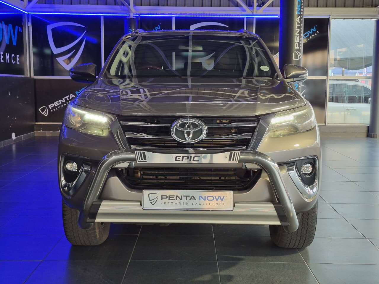 2020 Toyota Fortuner image 2