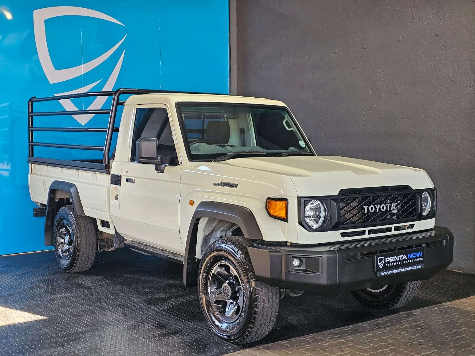 Toyota - Land Cruiser
