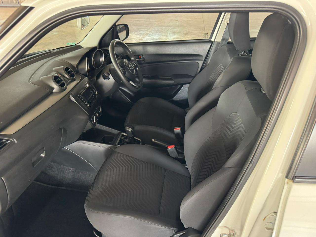 2022 Suzuki Swift image 12