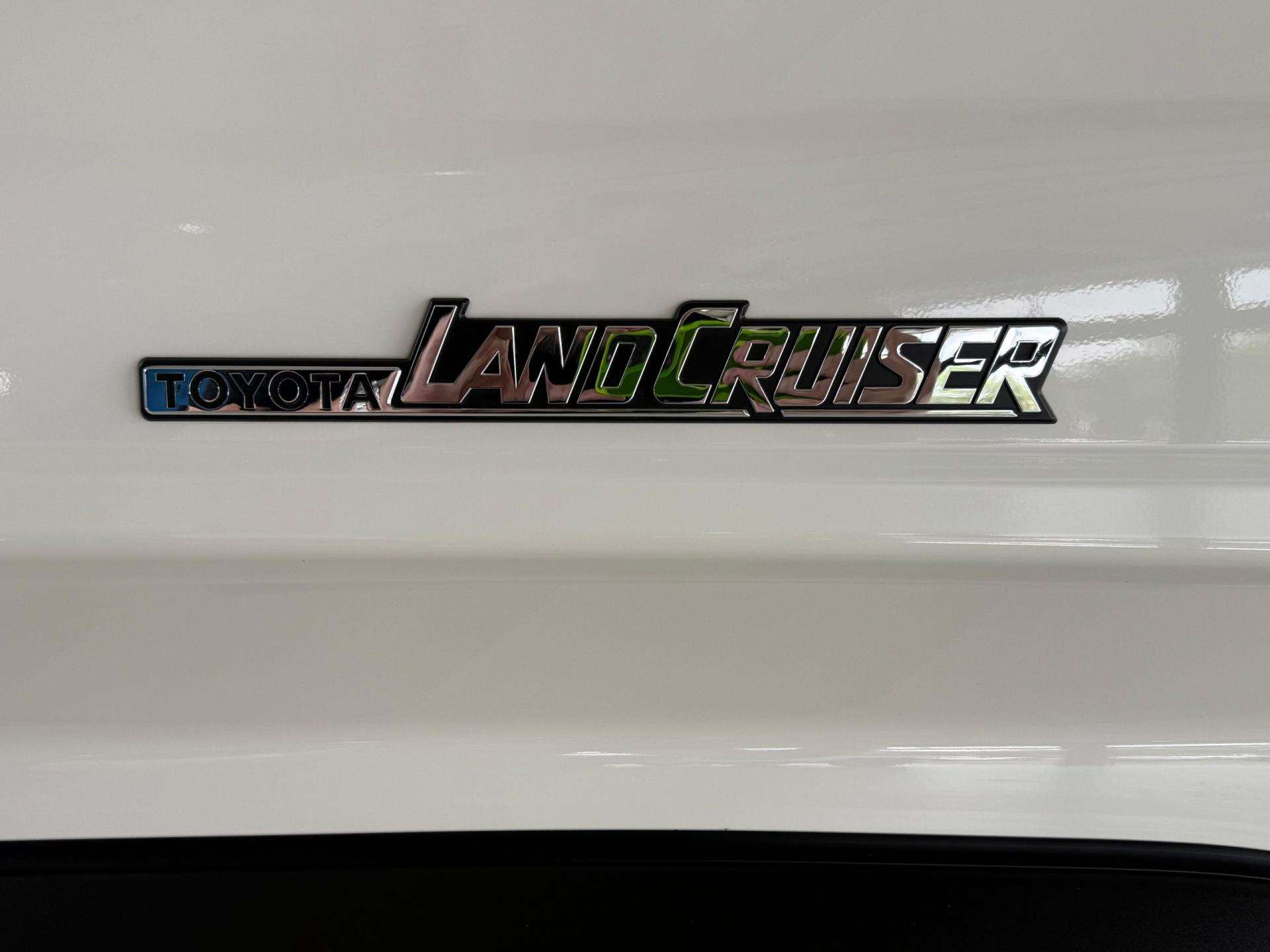 2026 Toyota Landcruiser image 16