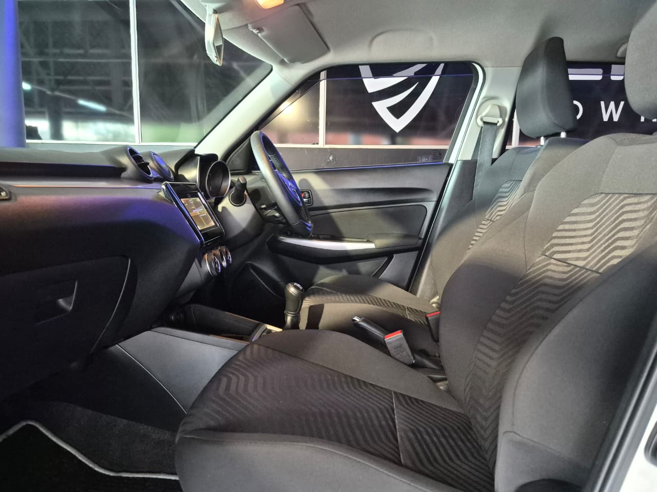 2023 Suzuki Swift image 11