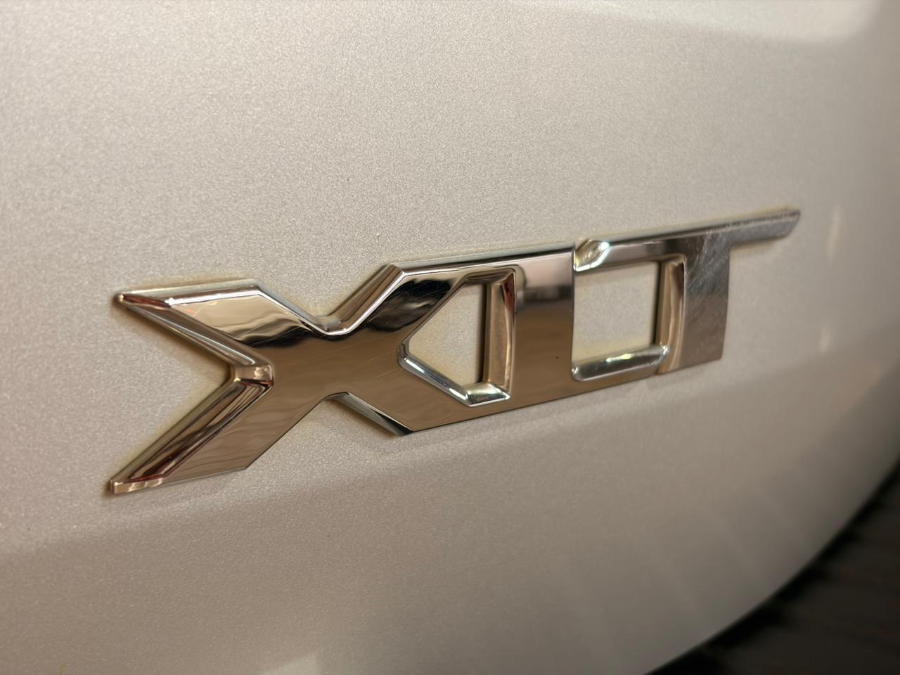2018 Ford Everest image 6