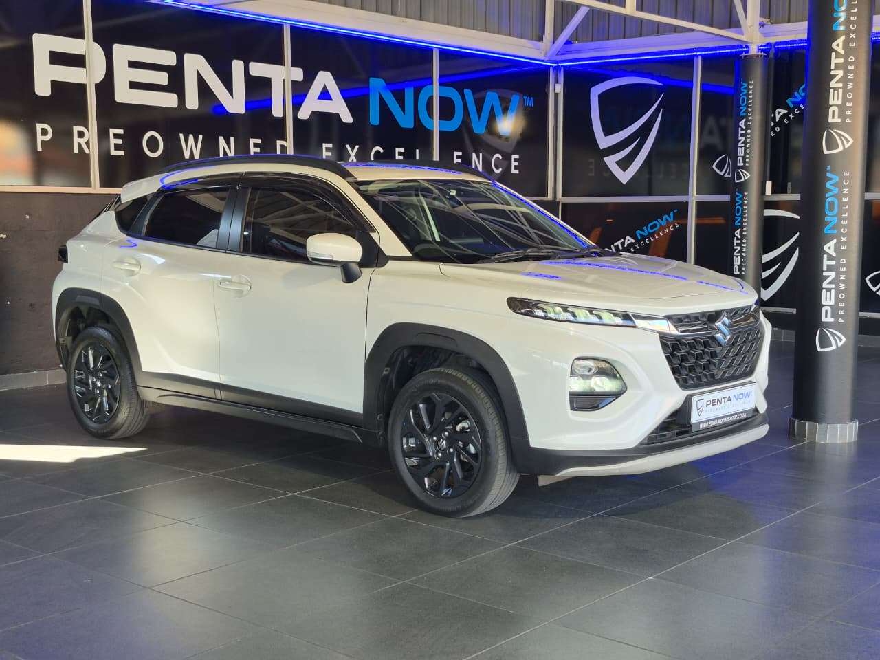 2024 Suzuki Fronx image 3