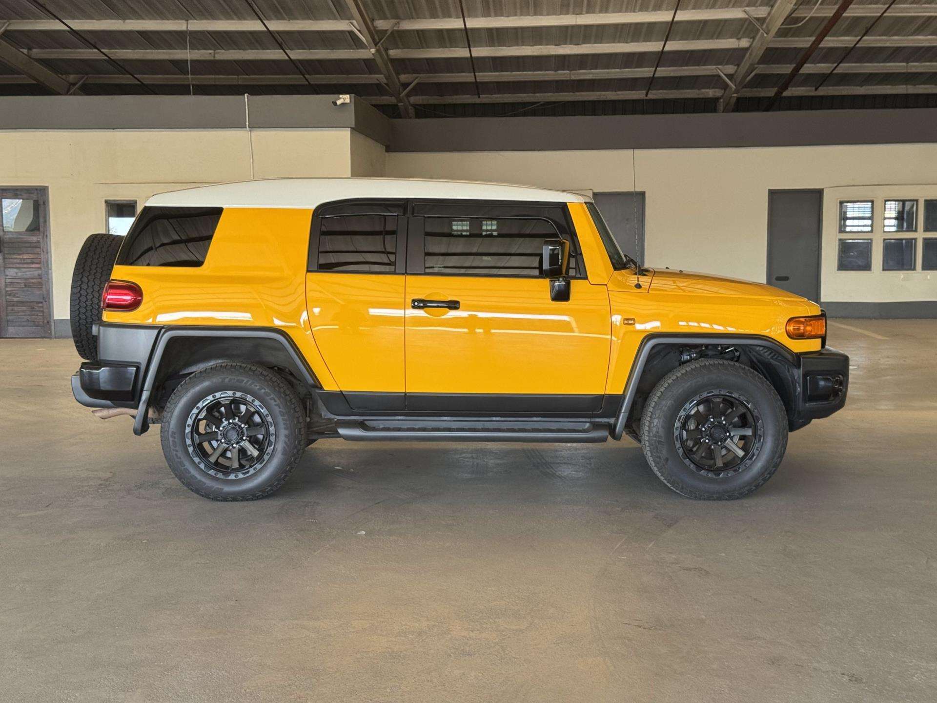 2022 Toyota Land Cruiser image 6
