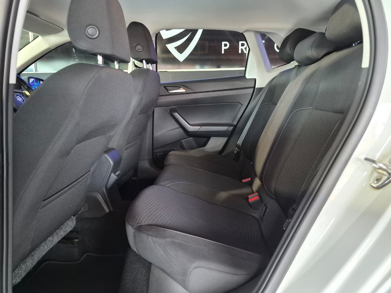 2018 Volkswagen Polo image 12
