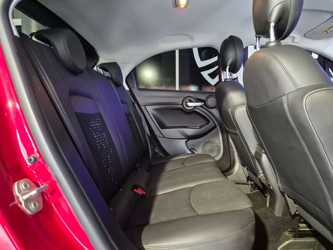 2021 Fiat 500x image 15