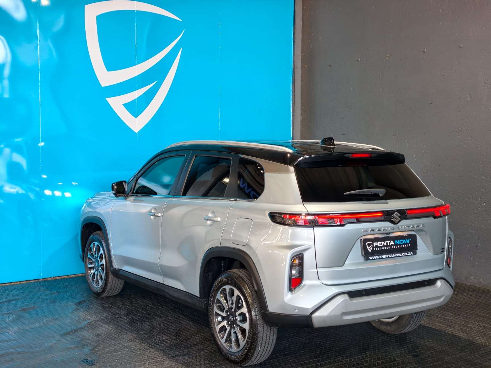 2025 Suzuki Grand image 4