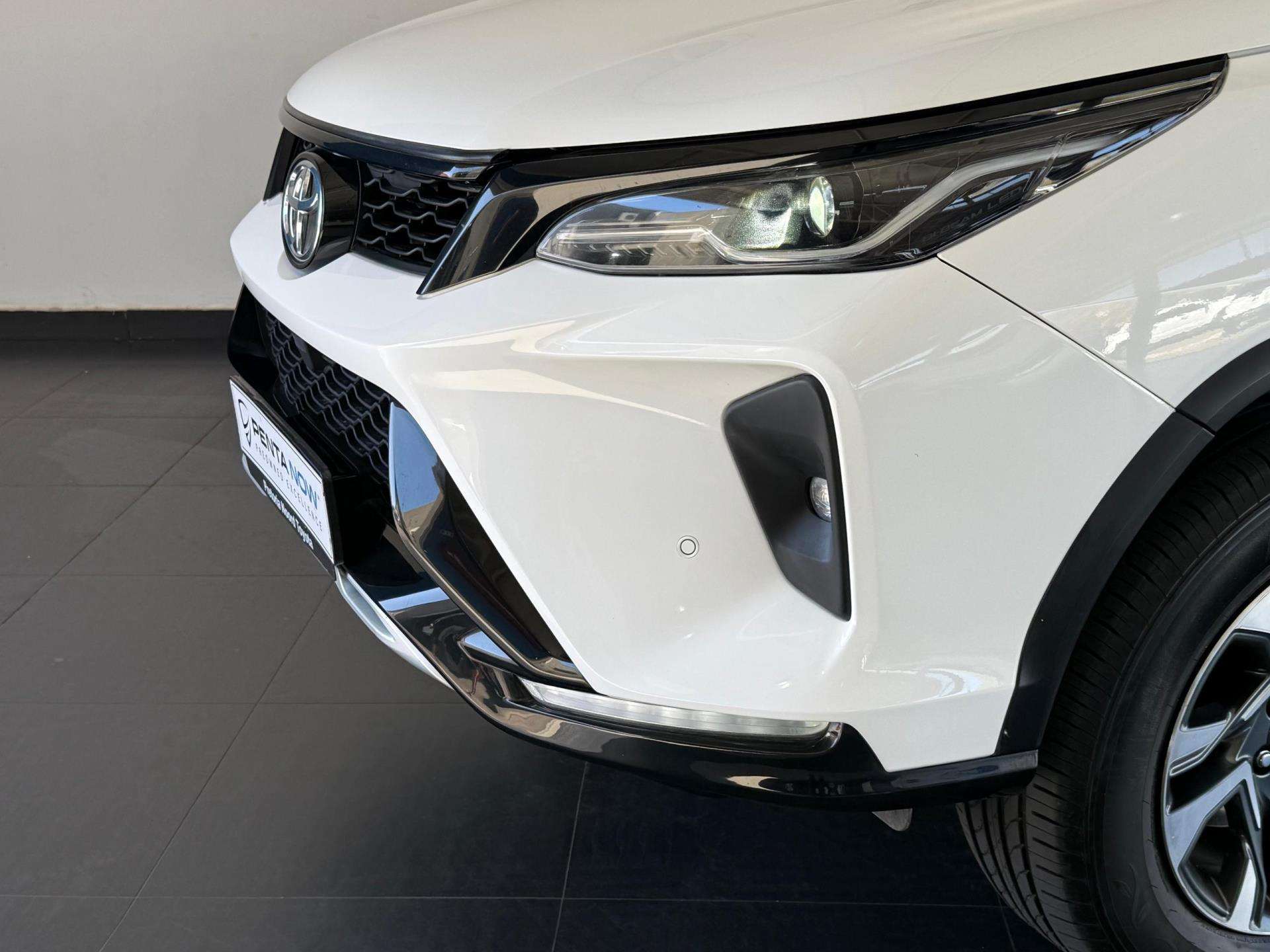 2023 Toyota Fortuner image 10