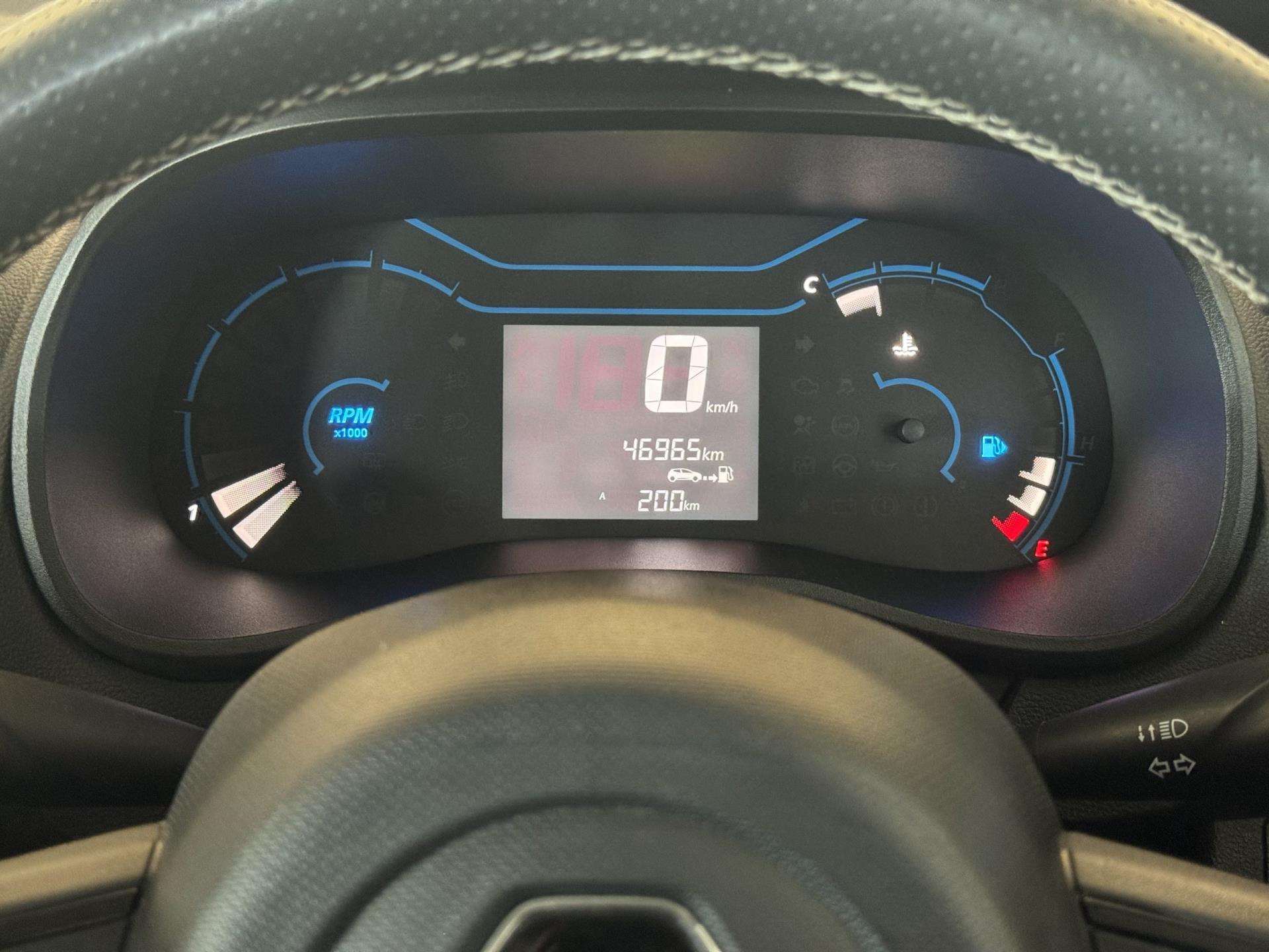 Renault Kwid image 16