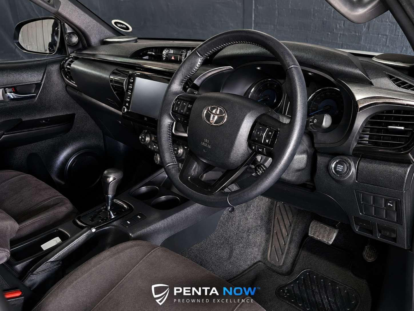 2024 Toyota Hilux image 11