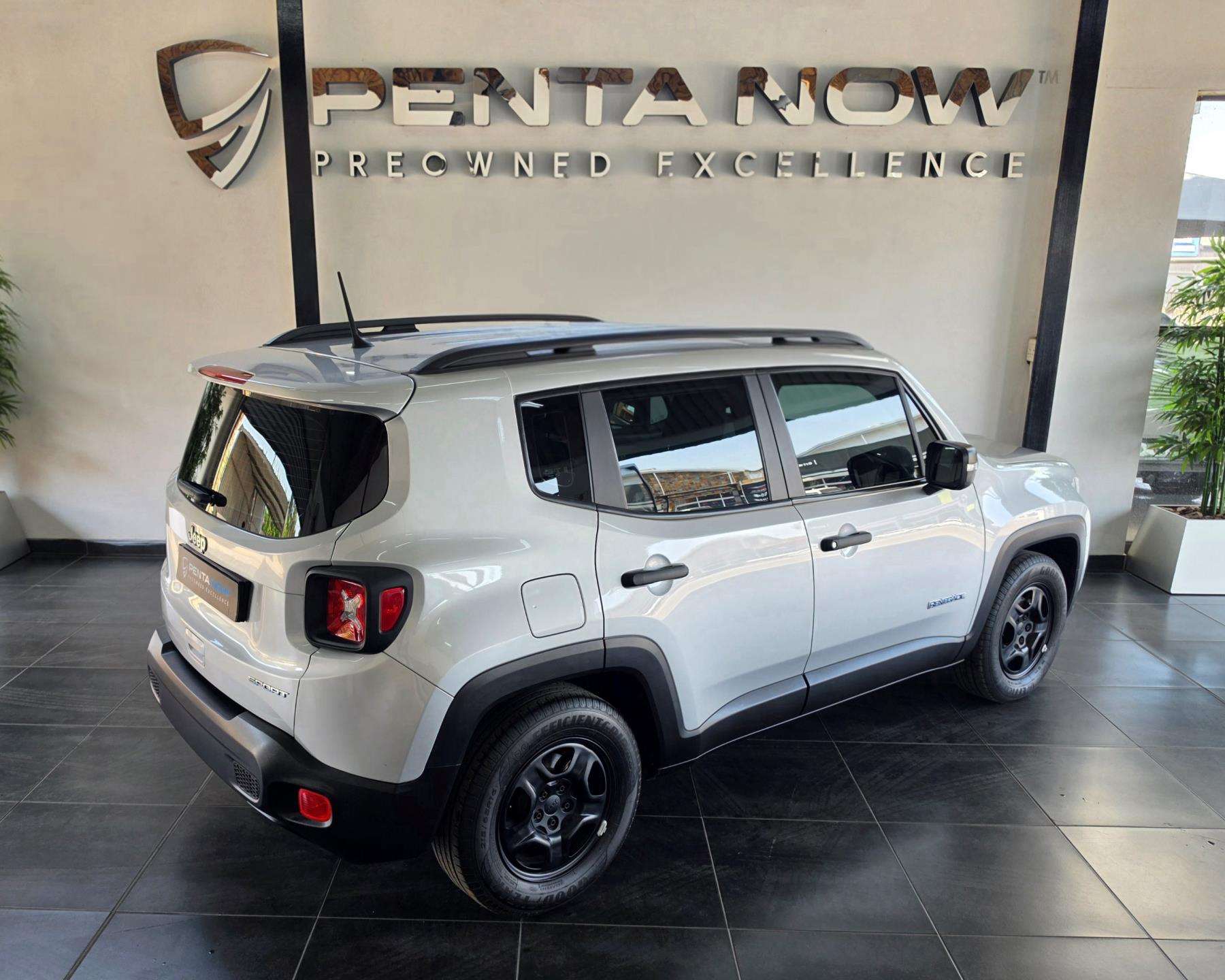 2020 Jeep Renegade image 4