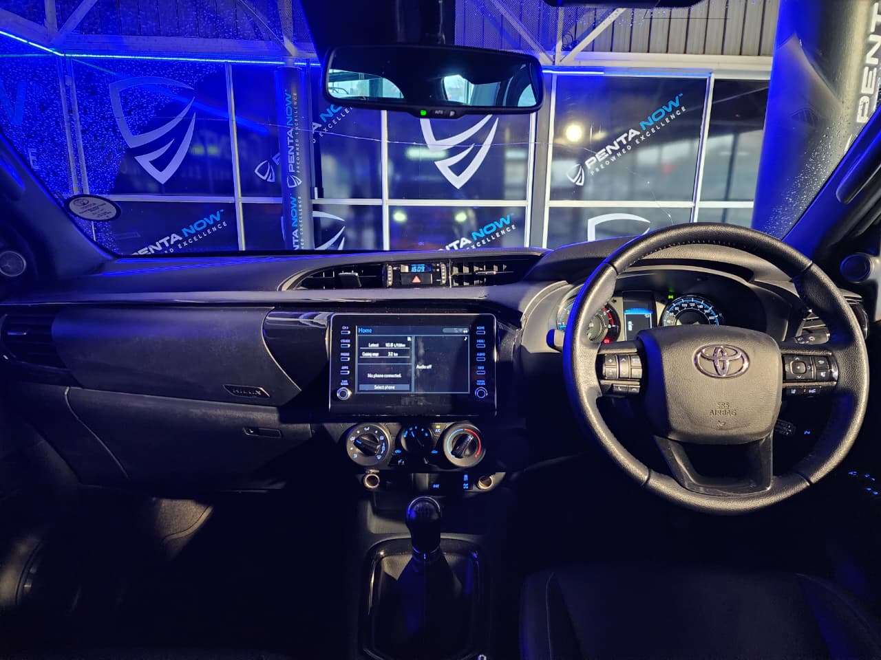 2025 Toyota Hilux image 7