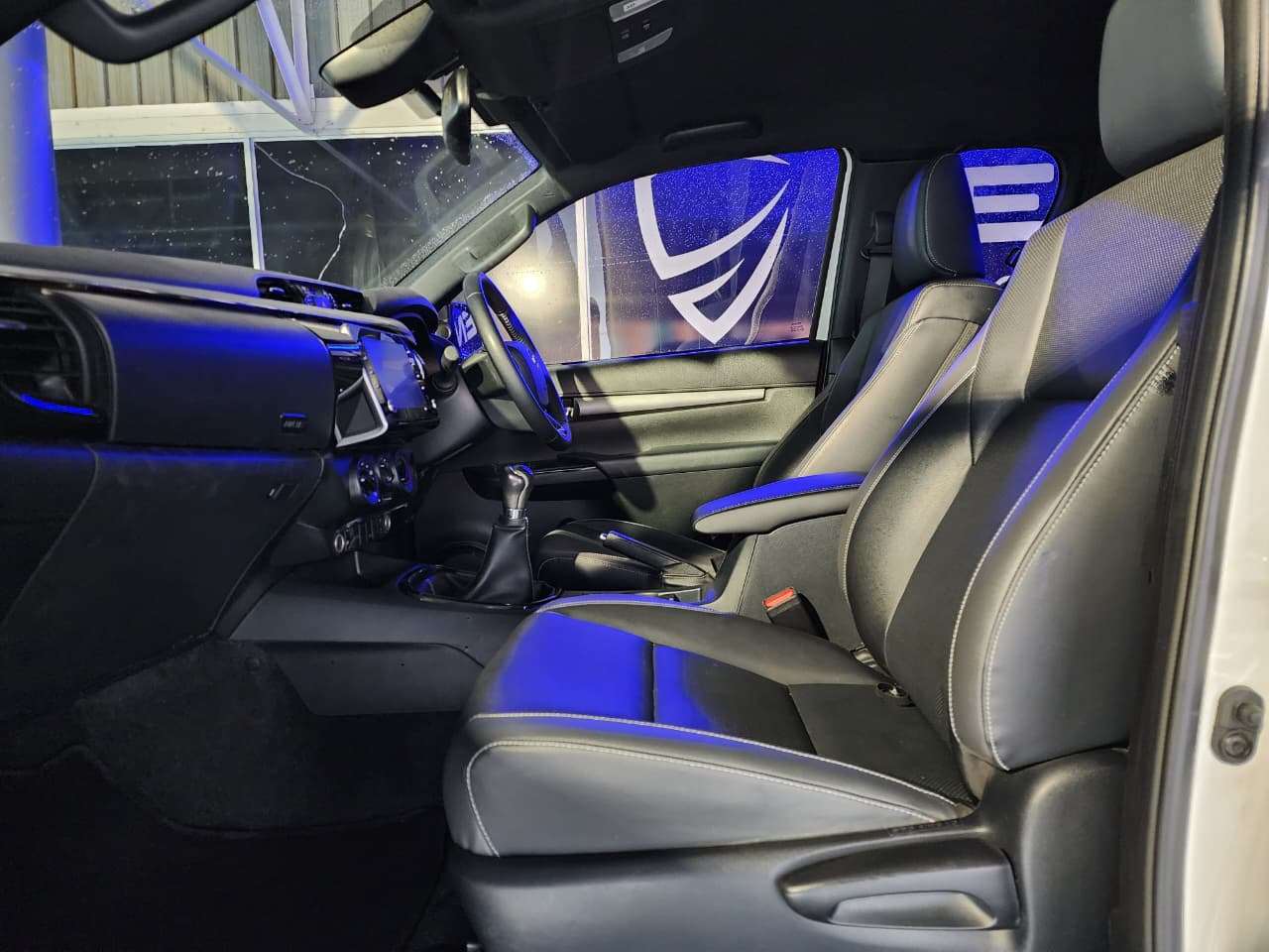 2025 Toyota Hilux image 12