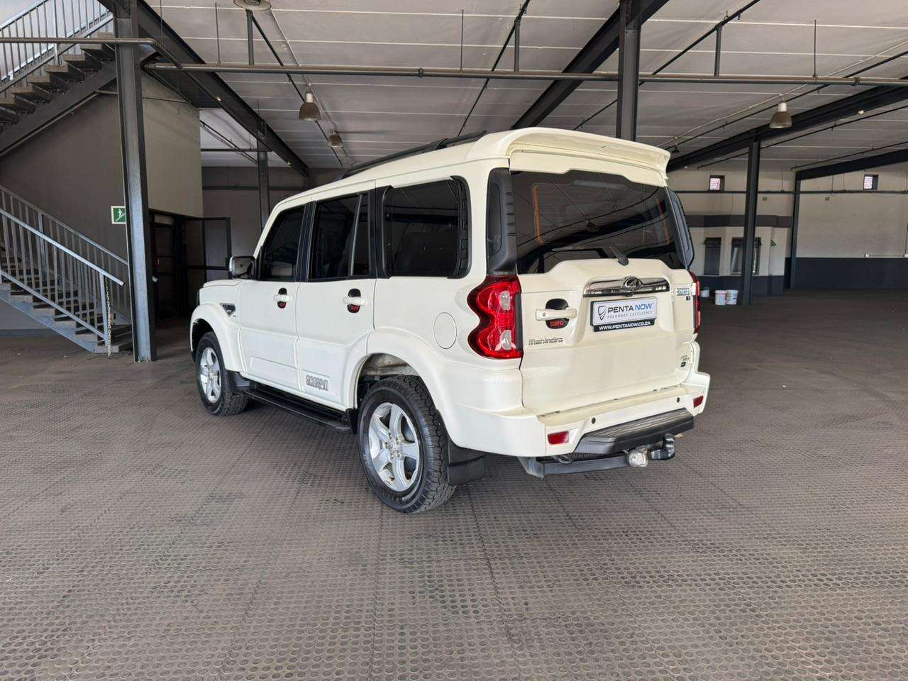 2022 Mahindra Scorpio image 3