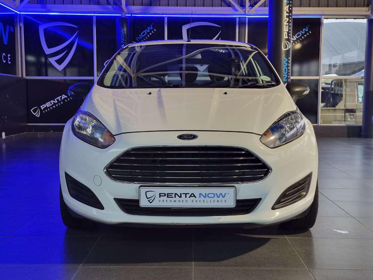 2016 Ford Fiesta image 2