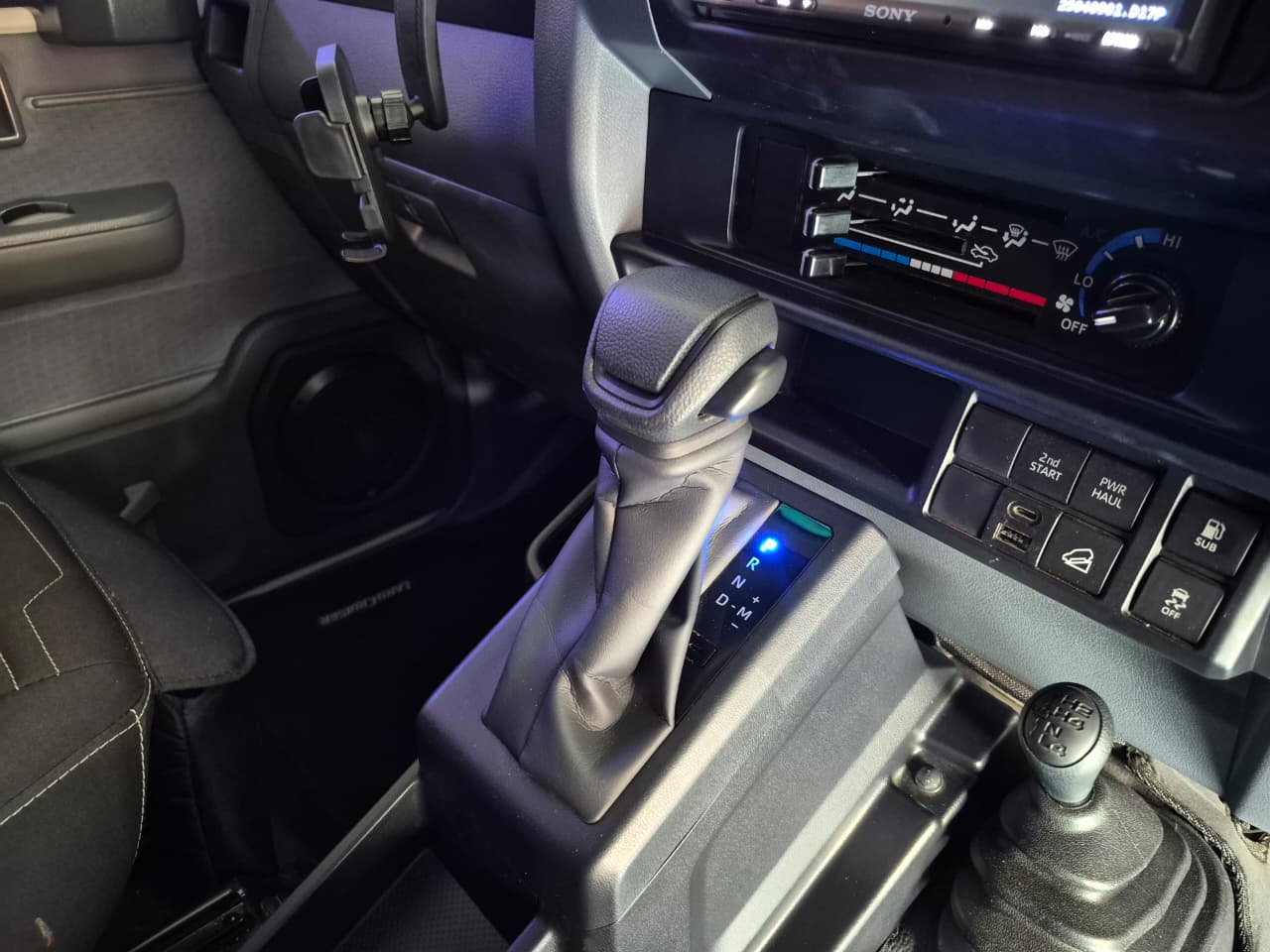 2025 Toyota Land Cruiser image 9