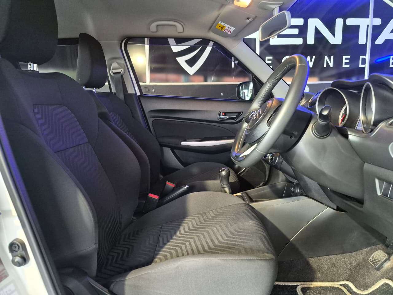 2023 Suzuki Swift image 13