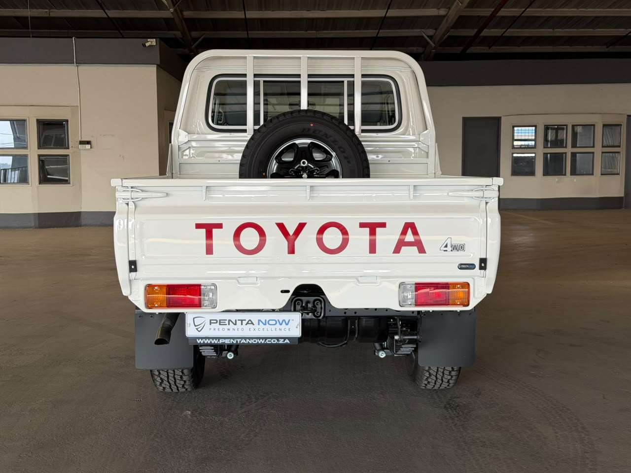 2026 Toyota Land Cruiser 79 image 4