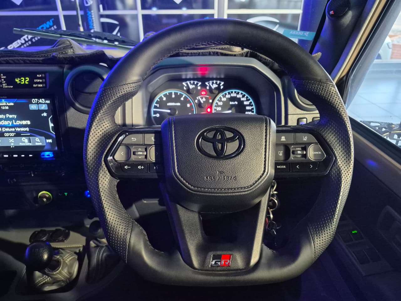 2021 Toyota Land Cruiser image 8