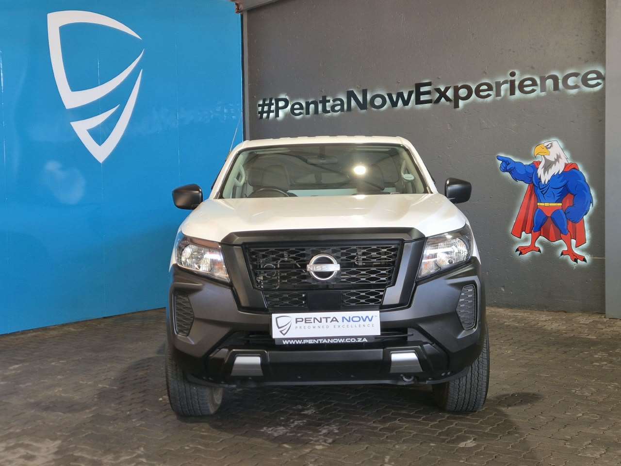 2025 Nissan Navara image 2