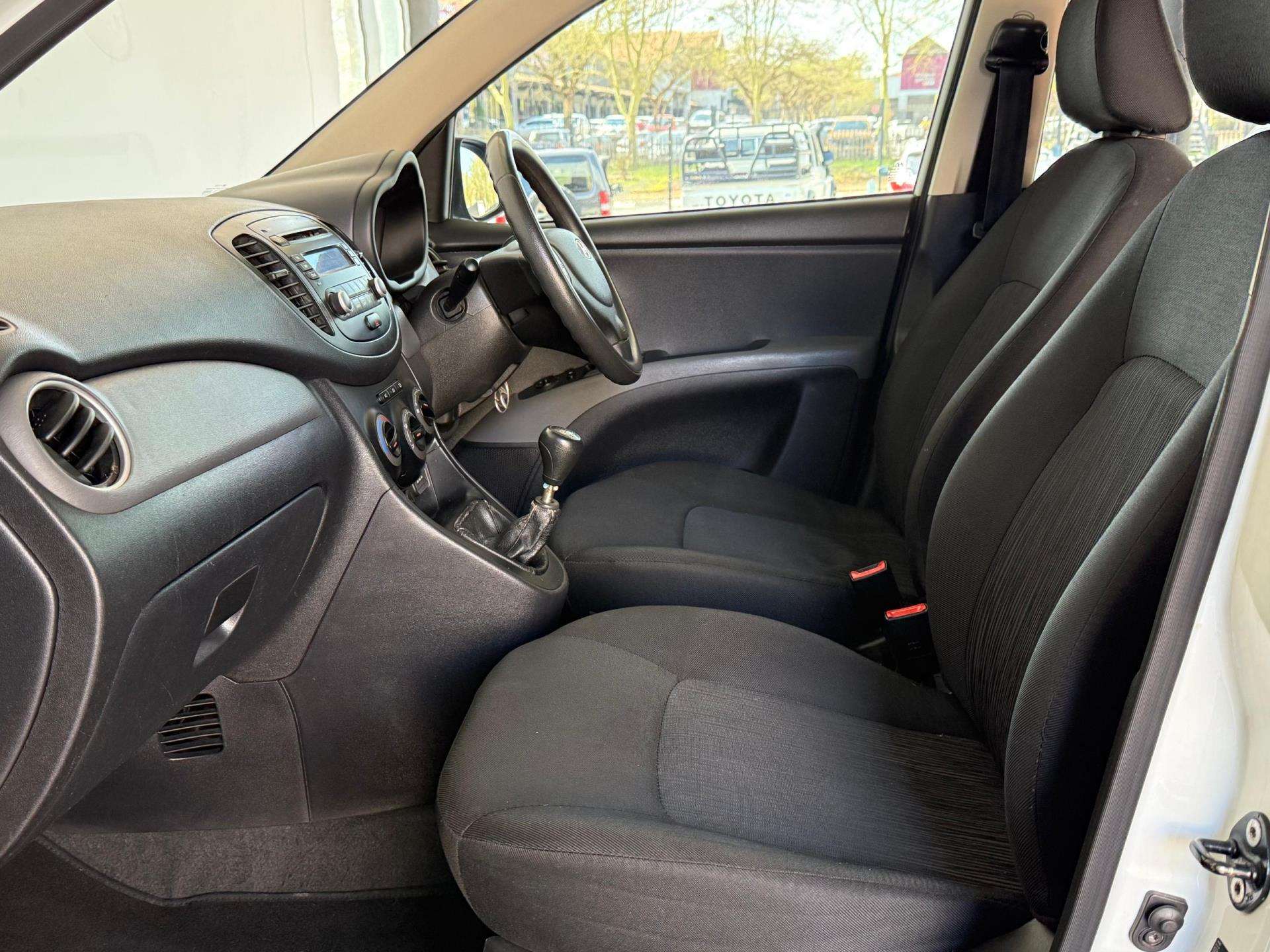 2012 Hyundai I10 image 15