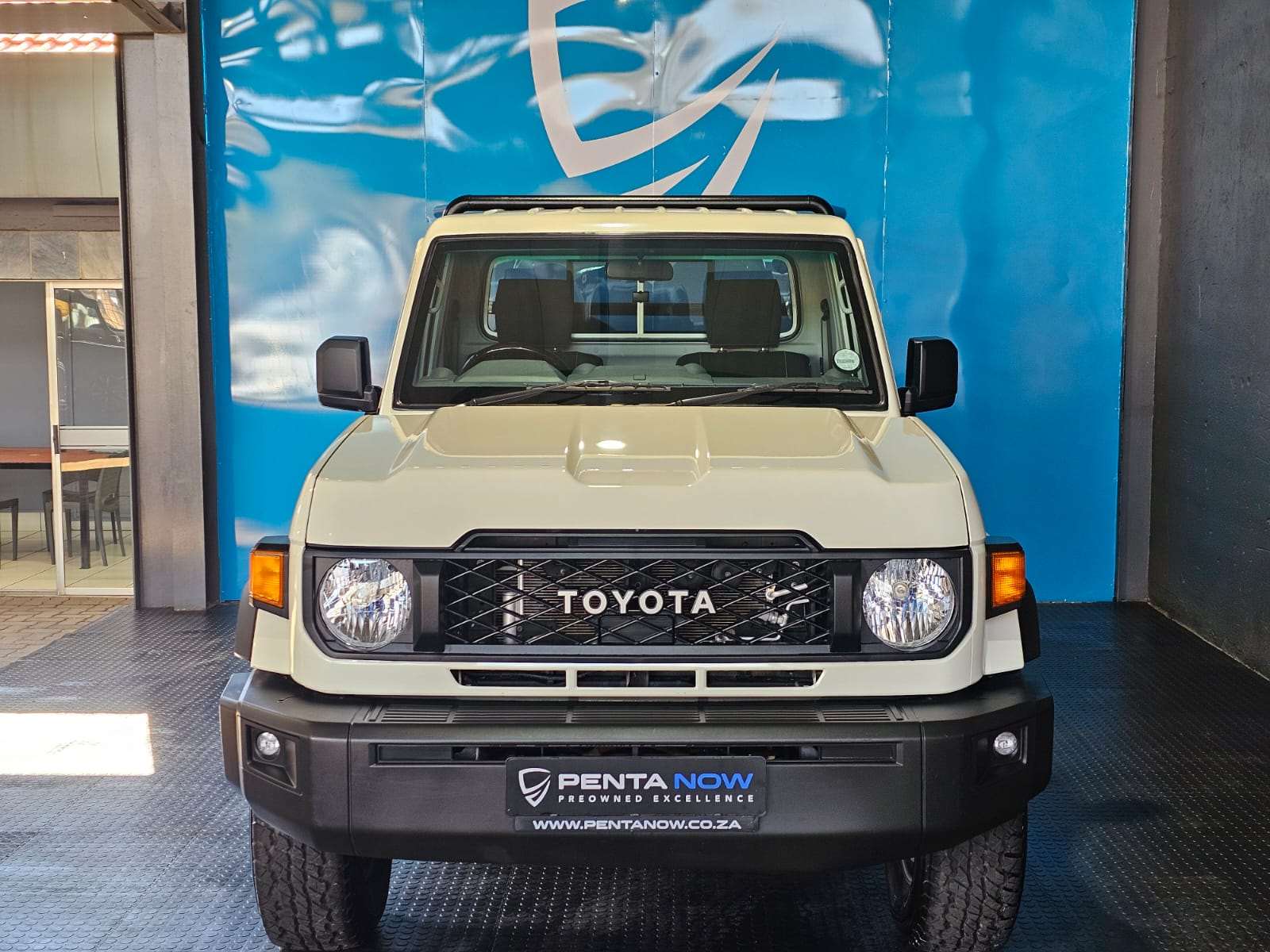 2025 Toyota Land Cruiser image 2