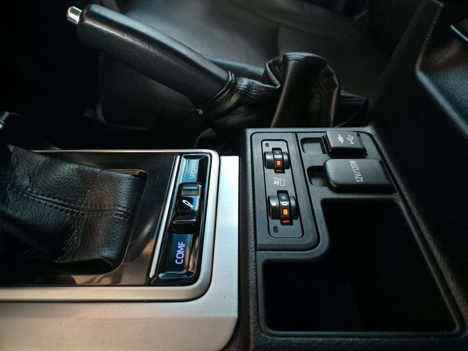 2018 Toyota Prado image 11