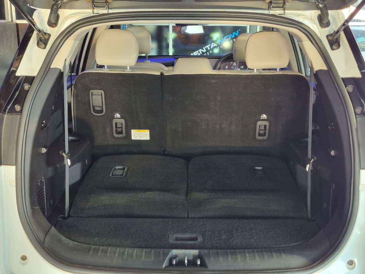 2023 Mahindra Xuv 700 image 16