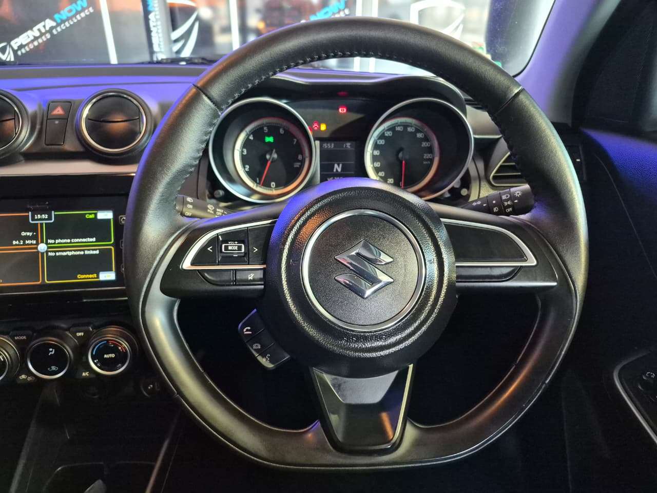 2022 Suzuki Swift image 7