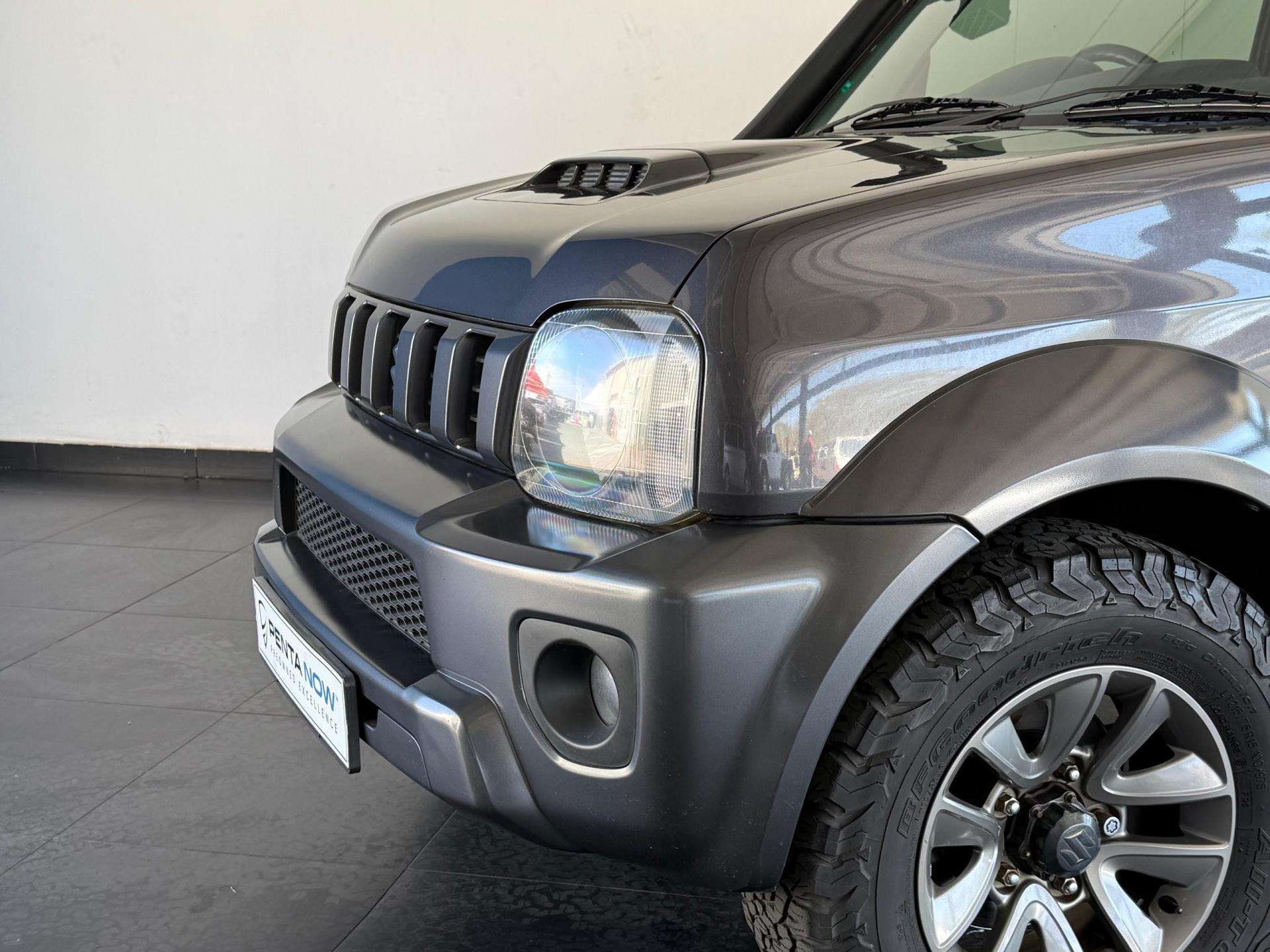 2016 Suzuki Jimny image 12