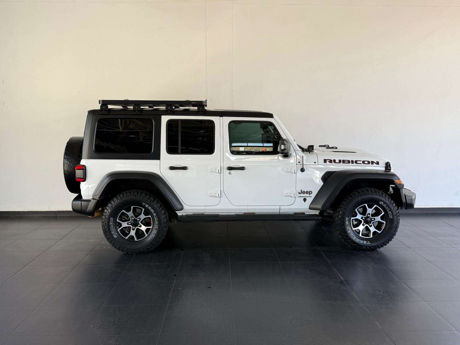2023 Jeep Sport image 4