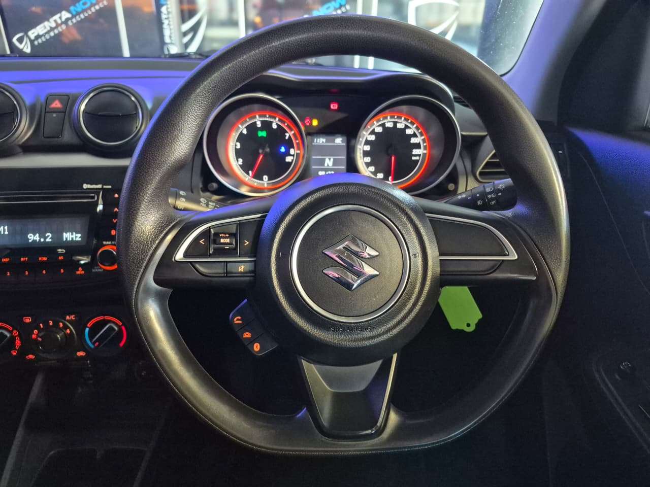 2022 Suzuki Swift image 8