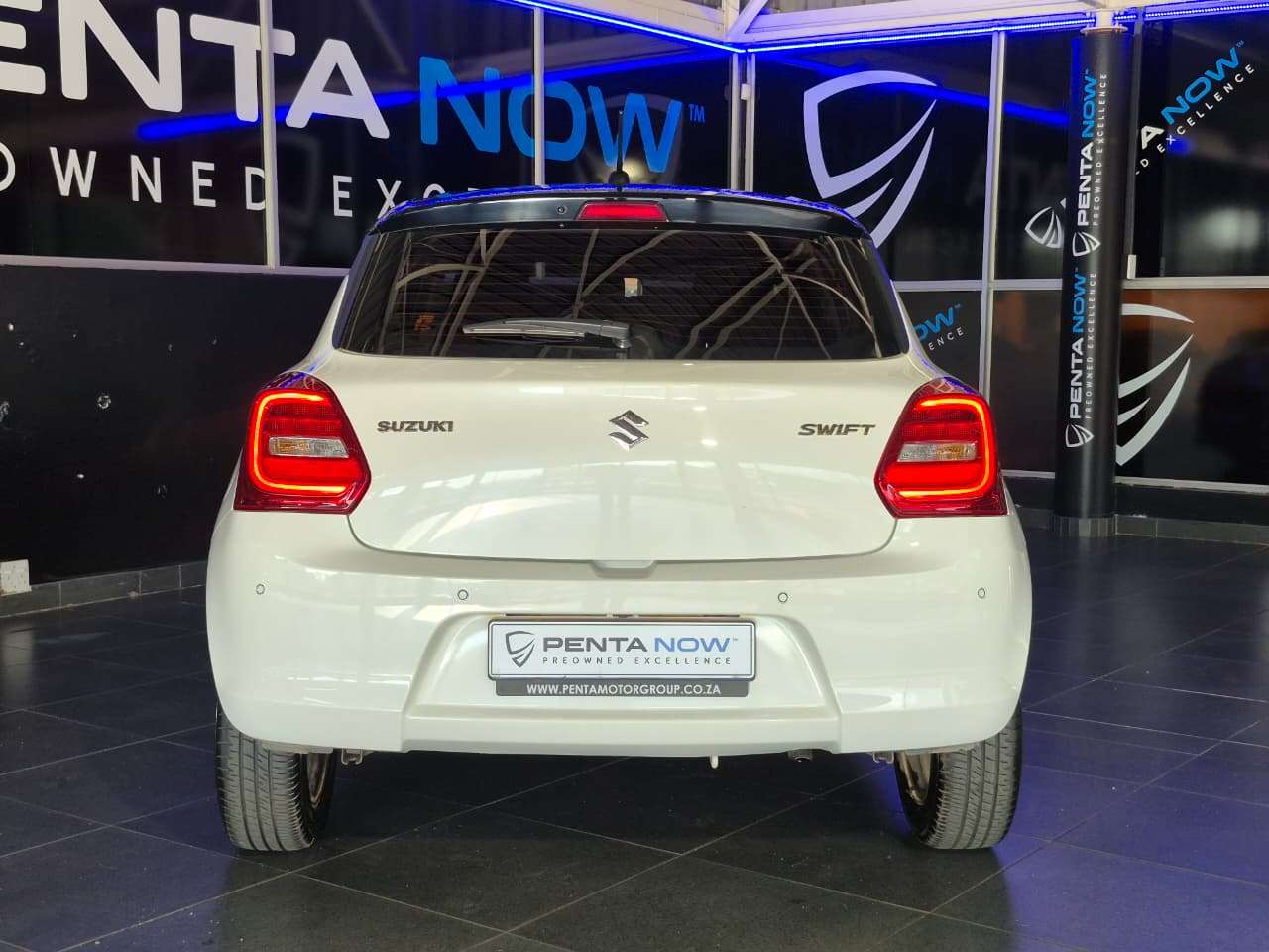 2023 Suzuki Swift image 5