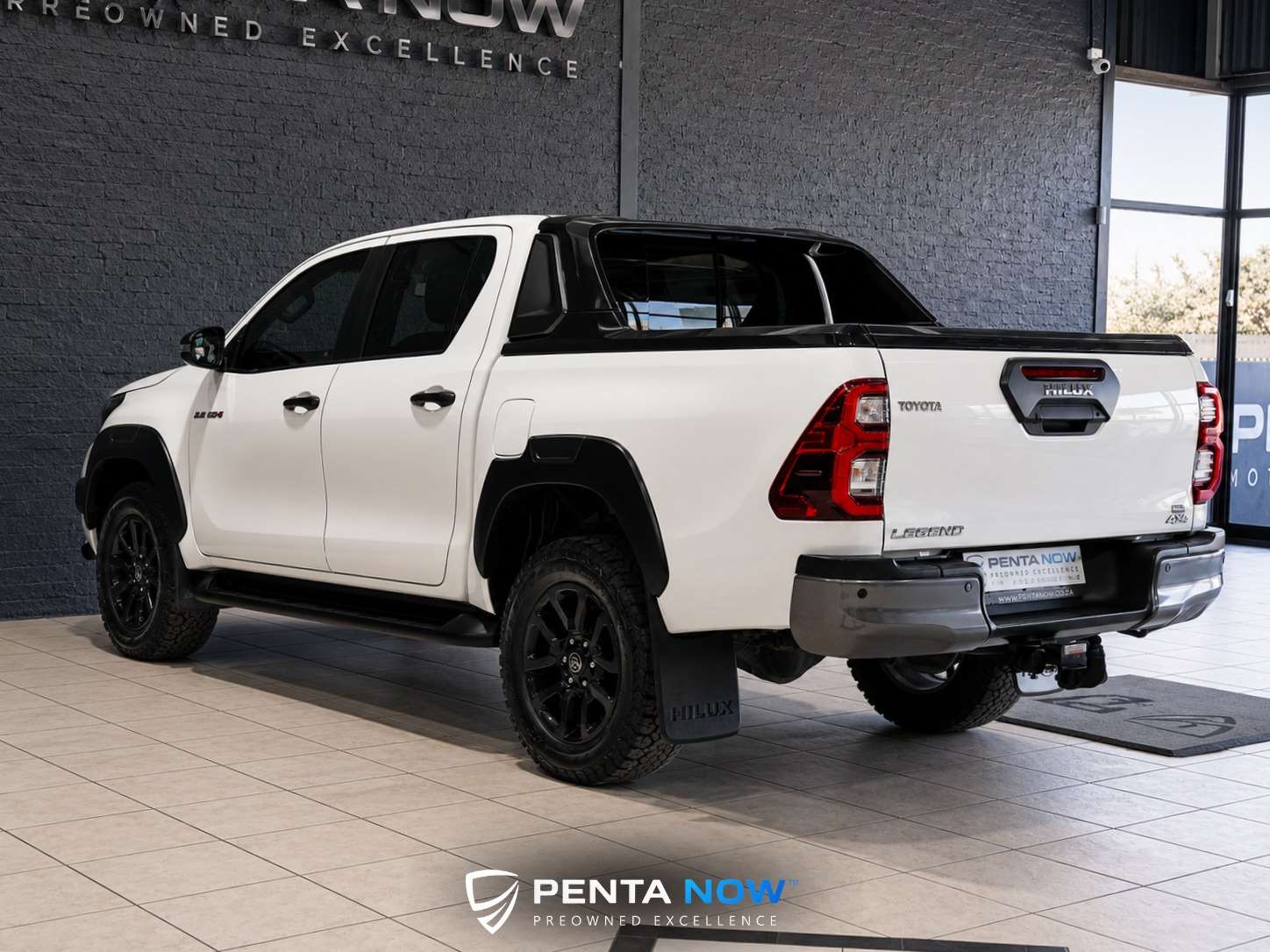 2024 Toyota Hilux image 7