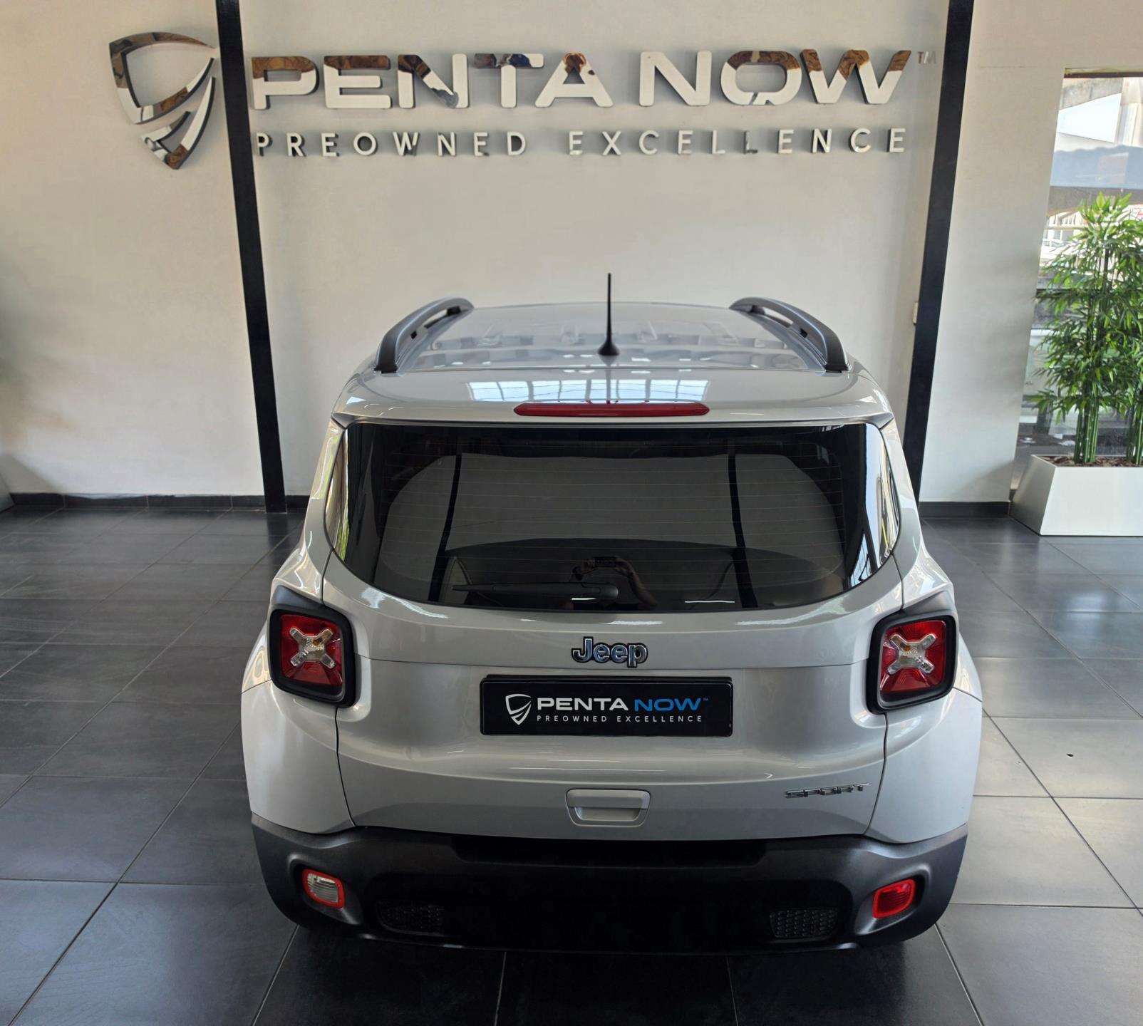 2020 Jeep Renegade image 5