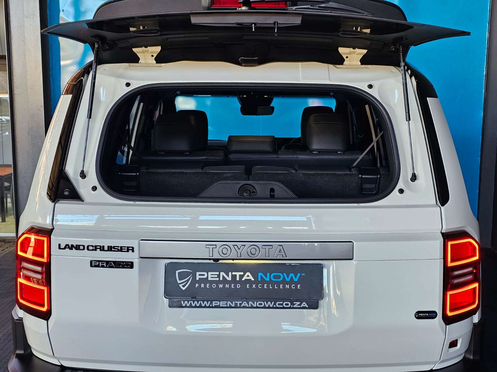 2024 Toyota Prado image 7