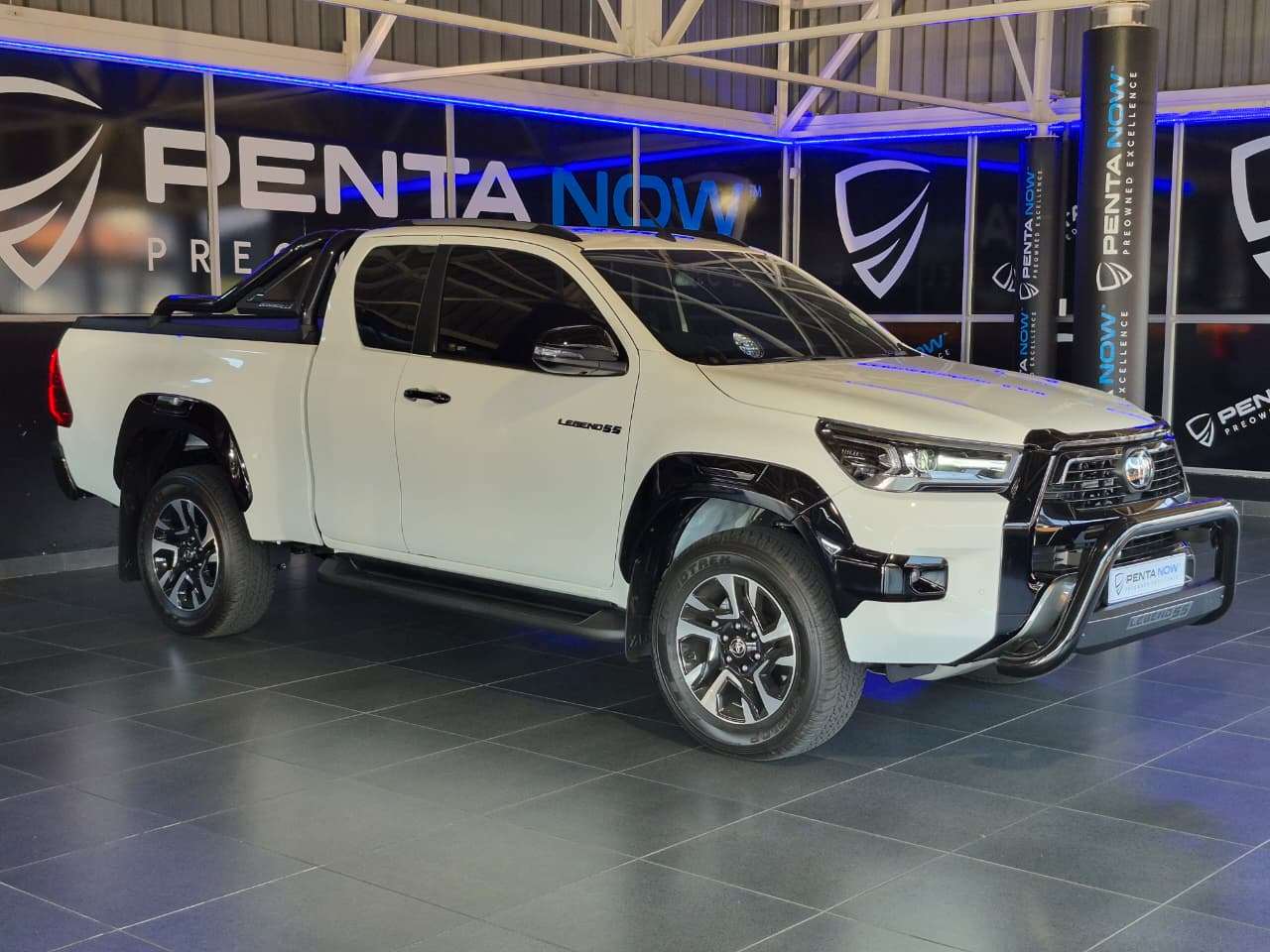 2026 Toyota Hilux image 3