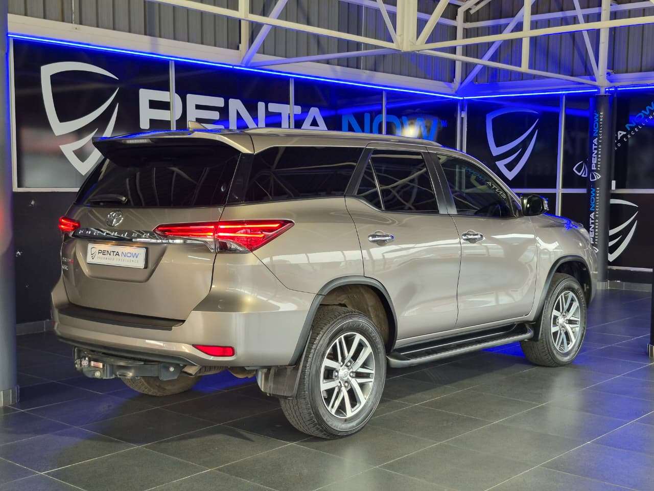 2020 Toyota Fortuner image 6