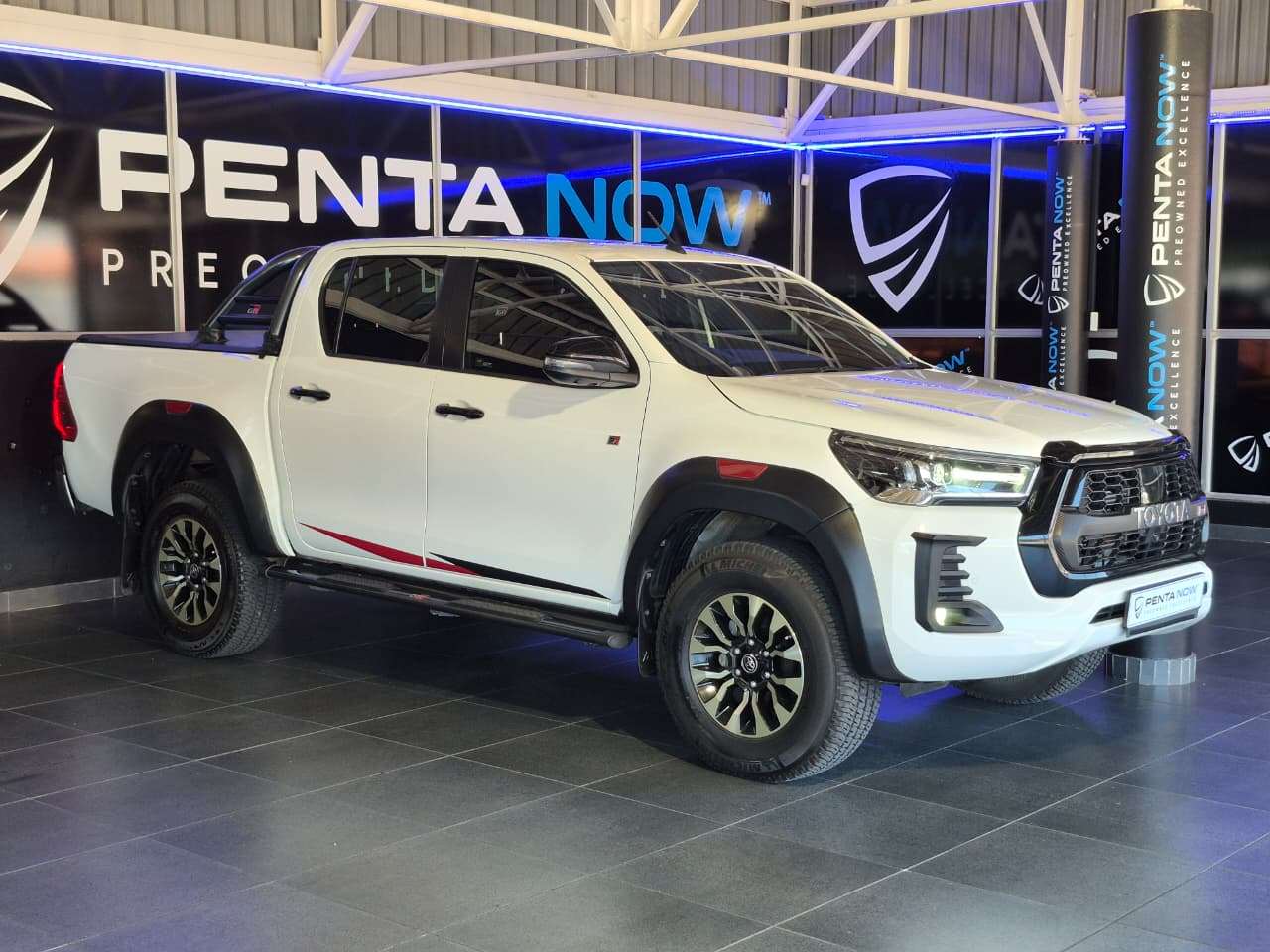 2023 Toyota Hilux image 3