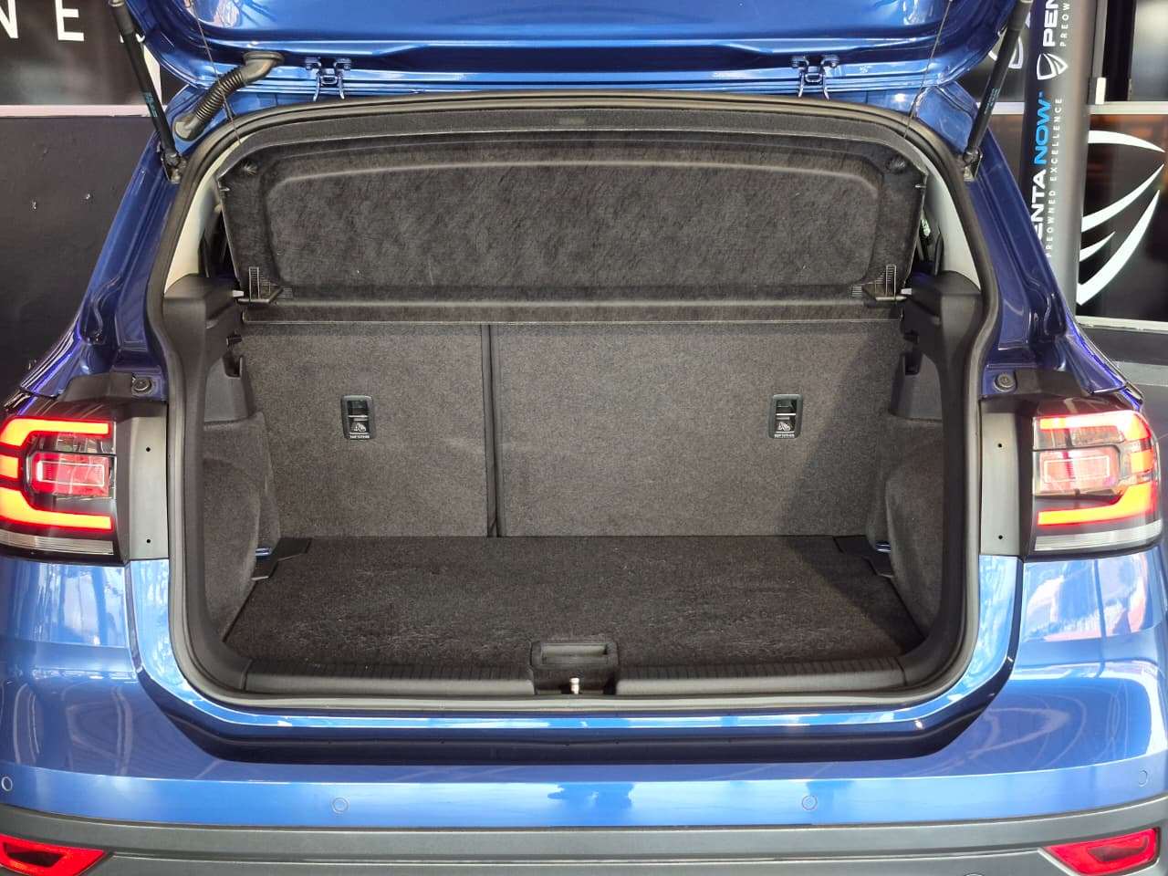 2020 Volkswagen T-cross image 15