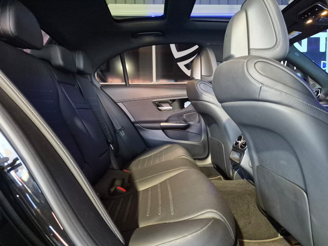 2022 Mercedez-benz C Class image 13
