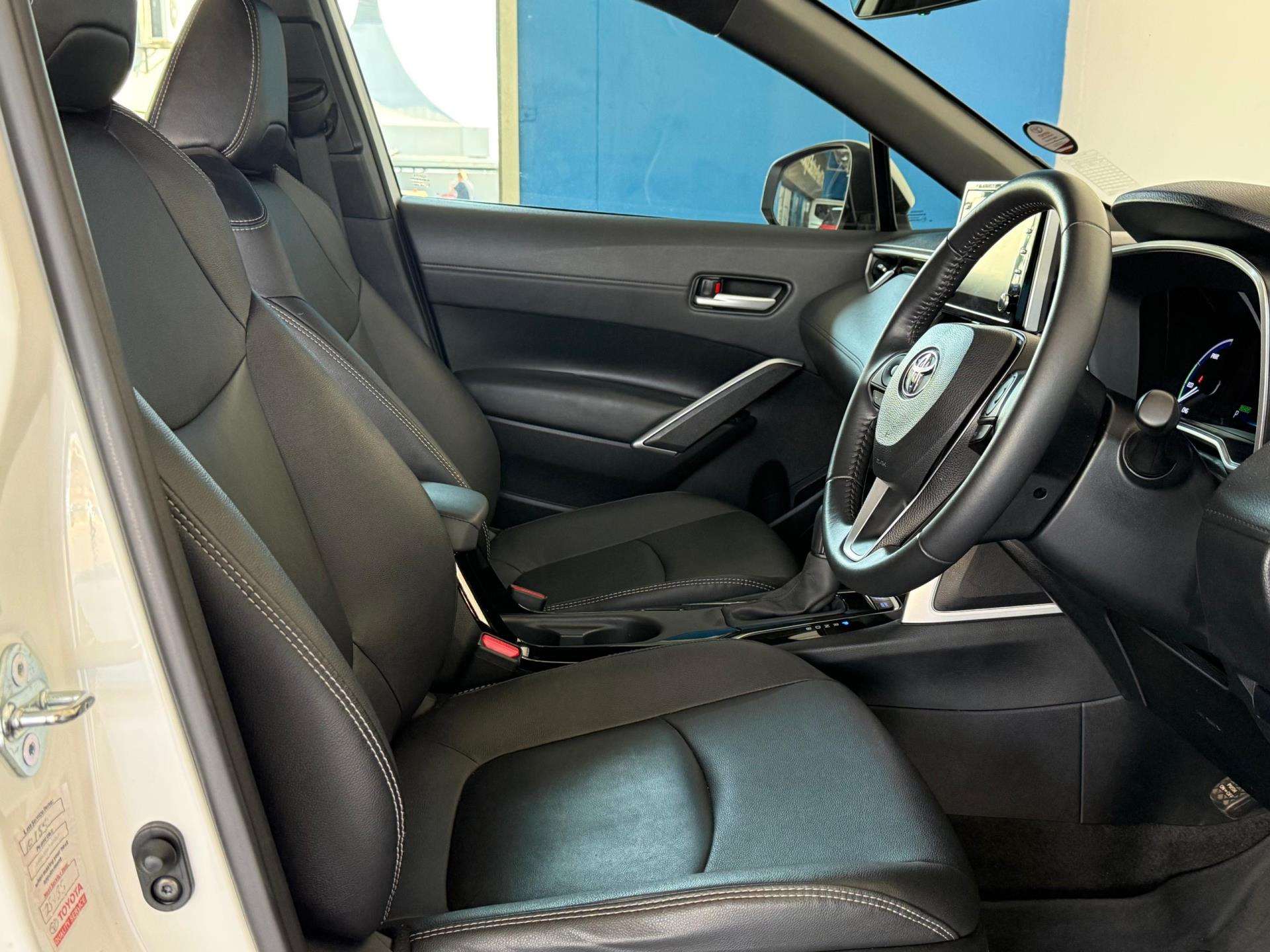 2023 Toyota Corolla Cross image 13