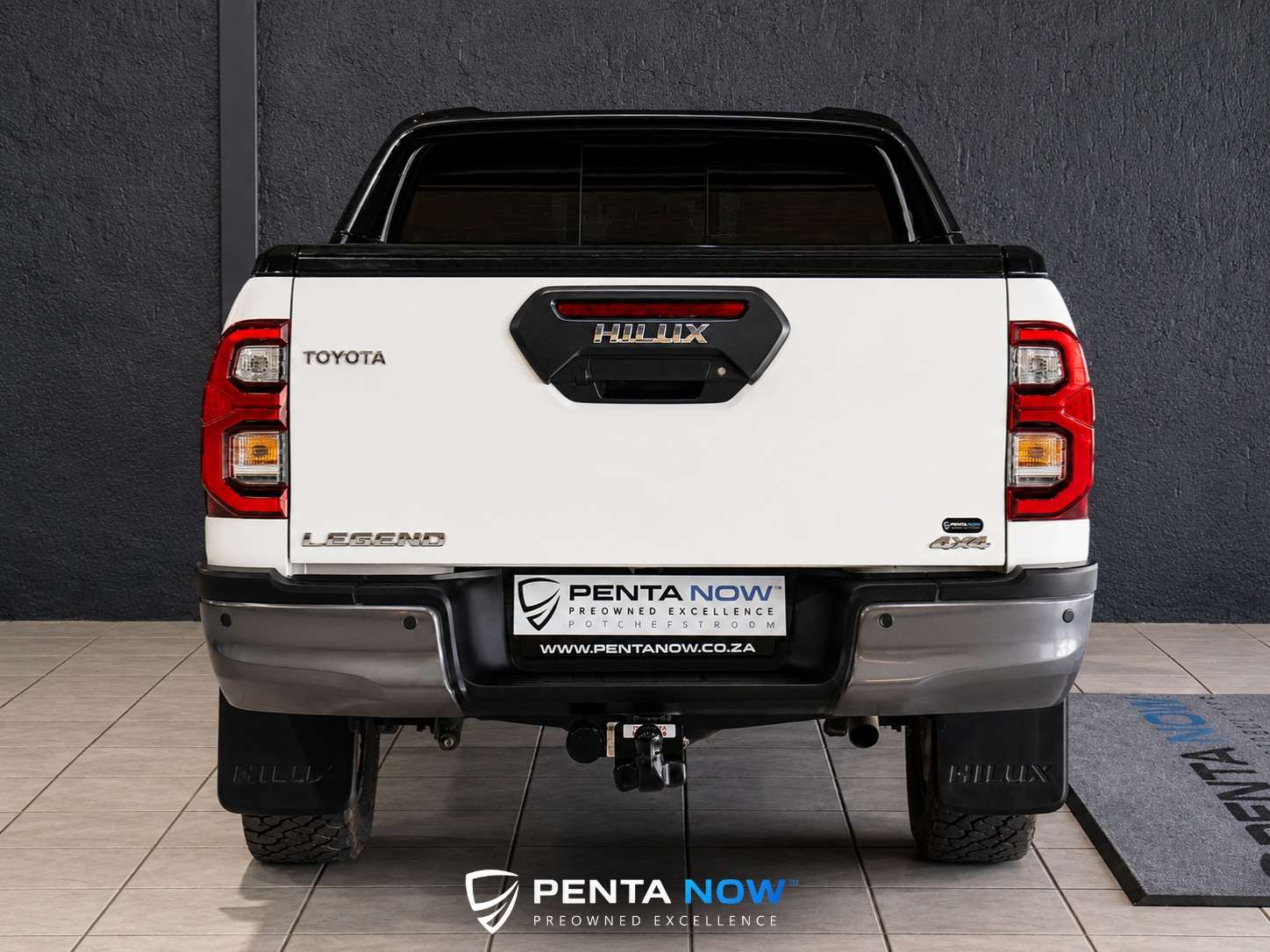 2024 Toyota Hilux image 6