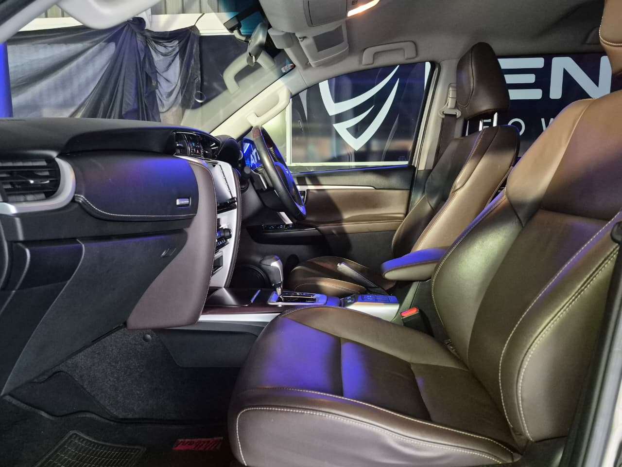 2020 Toyota Fortuner image 12