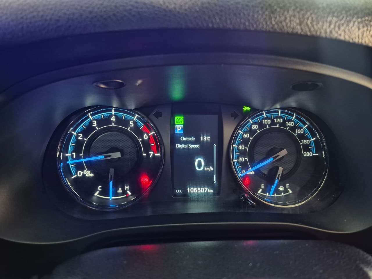 2021 Toyota Hilux image 10