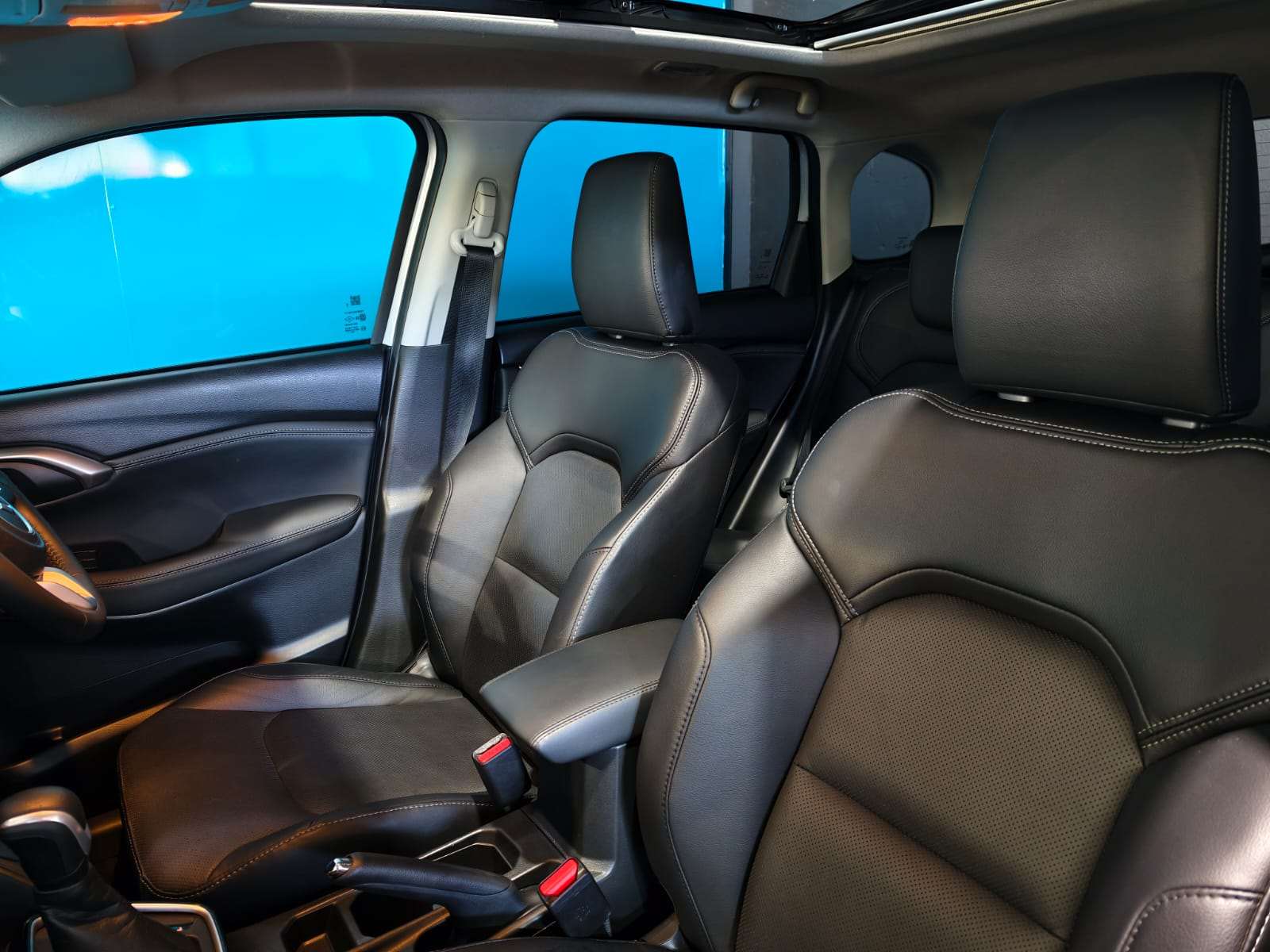 2025 Suzuki Grand image 7
